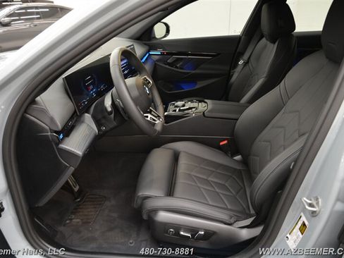 Used 2026 BMW 530i w/ M Sport Package RWD image 14