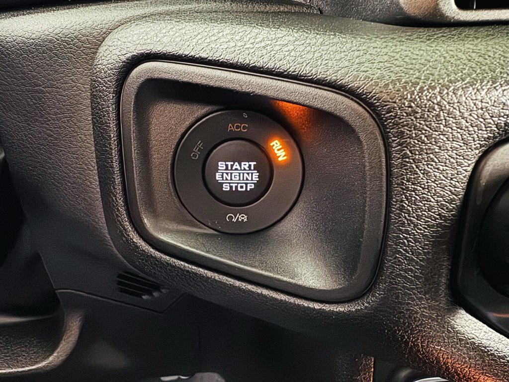Used 2026 Jeep Wrangler Sport AWD/4WD image 13