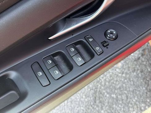 Certified 2023 Hyundai Elantra SEL FWD image 16