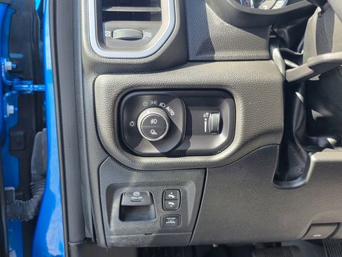 Used 2025 RAM 1500 Big Horn AWD/4WD image 16