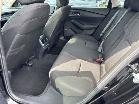 Used 2025 Honda Accord SE image 12