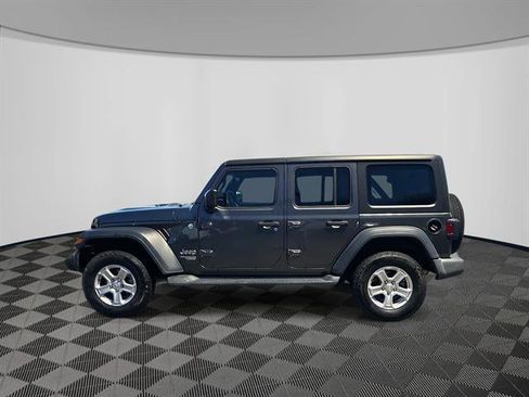 Used 2019 Jeep Wrangler Unlimited Sport S image 4