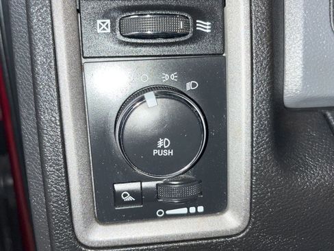 Used 2017 RAM 1500 Express AWD/4WD image 27