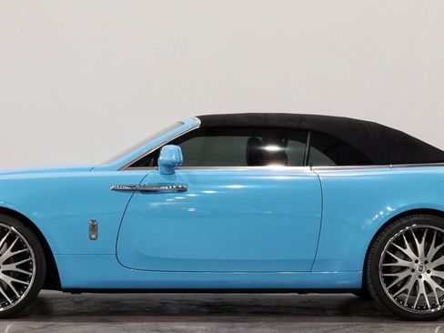 Used 2017 Rolls-Royce Dawn image 7