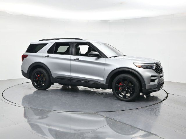 Used 2023 Ford Explorer ST w/ Equipment Group 401A AWD/4WD image 3