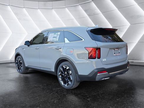 New 2026 Kia Sorento EX w/ EX Premium Package FWD image 3