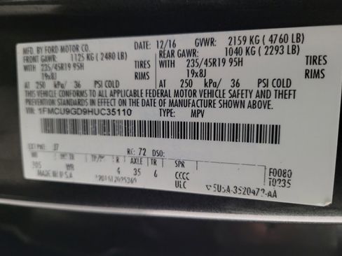 Used 2017 Ford Escape SE w/ SE Sport Appearance Package image 33