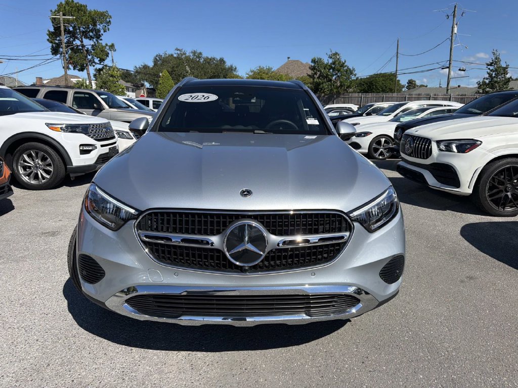 Used 2026 Mercedes-Benz GLC 300 image 2
