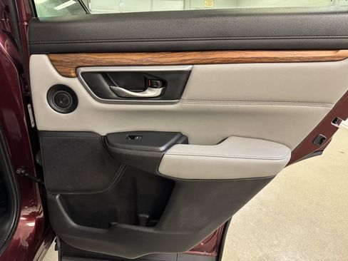 Used 2017 Honda CR-V Touring image 26