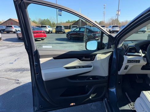 New 2026 Honda Odyssey Touring image 27