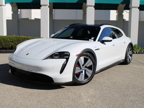 Certified 2023 Porsche Taycan 4S image 1