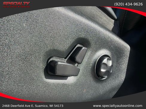 Used 2019 Chrysler Pacifica Touring-L FWD image 33