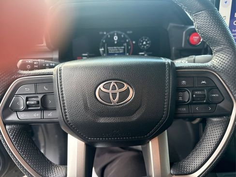 Used 2024 Toyota Tacoma TRD Sport w/ TRD Sport Upgrade Package image 16