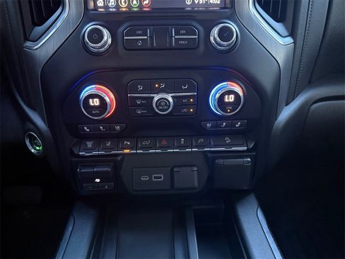 Used 2020 GMC Sierra 2500 Denali w/ Denali Ultimate Package image 26