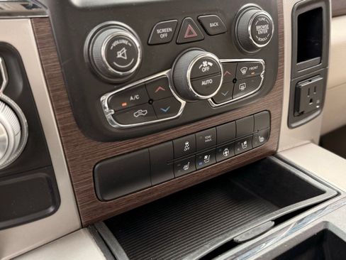 Used 2015 RAM 1500 Laramie w/ Convenience Group image 35