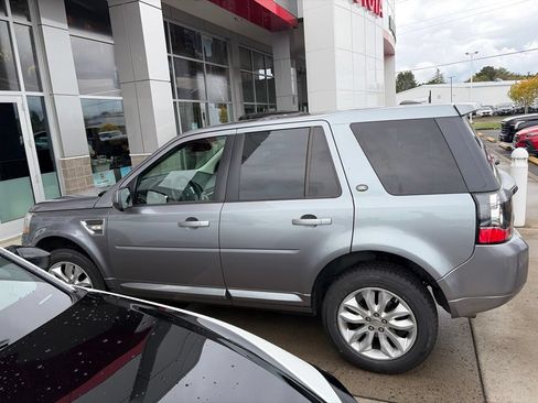 Used 2014 Land Rover LR2 HSE AWD/4WD image 7