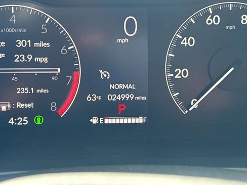 Used 2024 Honda HR-V LX image 26