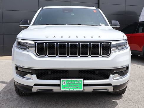 Used 2024 Jeep Wagoneer Series II w/ Flexible Seating Group AWD/4WD image 7