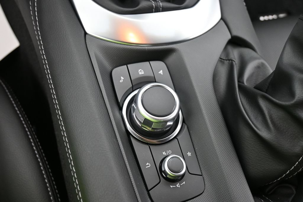 Used 2026 MAZDA MX-5 Miata RF Grand Touring RWD image 13