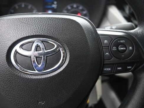 Used 2023 Toyota Corolla Cross L image 14