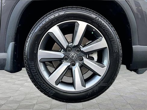 Certified 2025 Honda Pilot Elite image 23