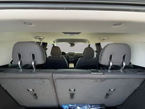 Used 2023 Chevrolet TrailBlazer LT image 25