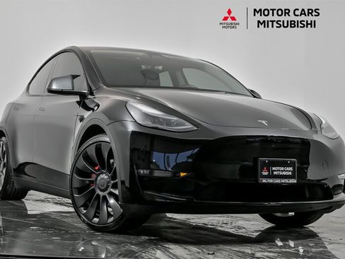 Used 2023 Tesla Model Y Long Range image 1