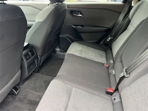 Certified 2023 Nissan Rogue SV image 19