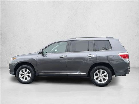 Used 2011 Toyota Highlander SE image 8