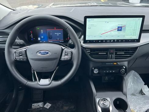 New 2026 Ford Escape SE FWD image 14