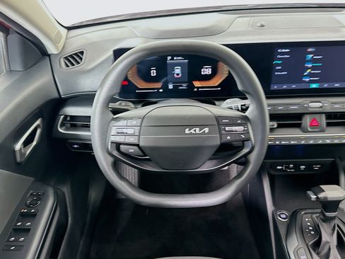 Used 2025 Kia K4 FWD image 18