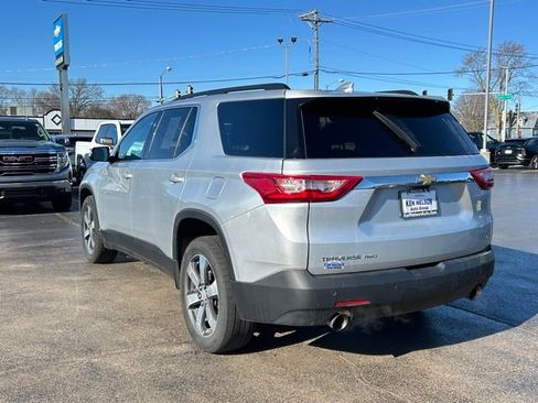 Used 2019 Chevrolet Traverse LT w/ LT Premium Package image 6