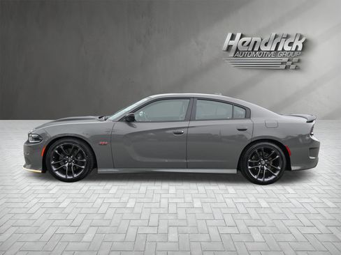 Used 2023 Dodge Charger Scat Pack w/ Technology Group RWD image 7