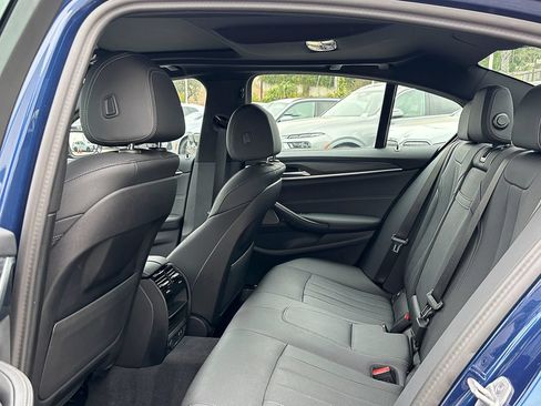 Used 2023 BMW 540i w/ Premium Package RWD image 19