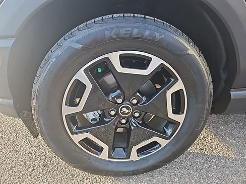 Used 2023 Ford Bronco Sport Outer Banks w/ Tech Package image 9