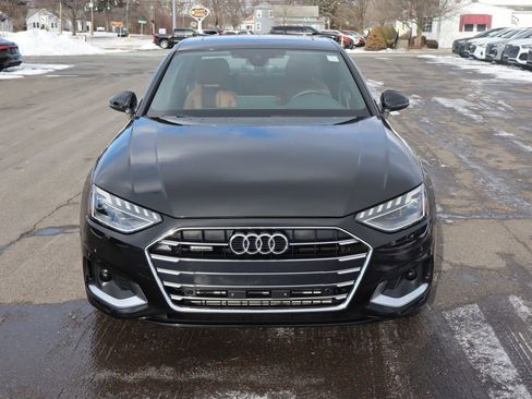 Used 2023 Audi A4 2.0T Premium w/ Convenience Package image 2