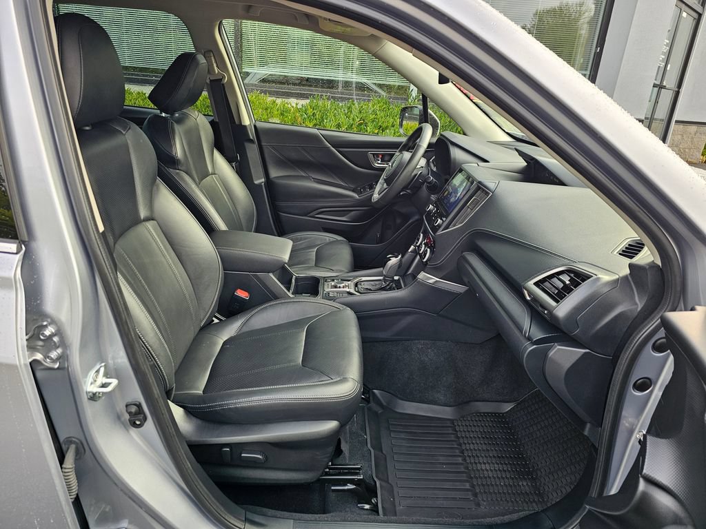 Certified 2023 Subaru Forester Touring AWD/4WD image 11