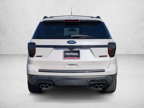 Used 2018 Ford Explorer Sport image 7