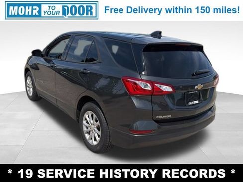 Used 2019 Chevrolet Equinox LS w/ LS Convenience Package FWD image 3