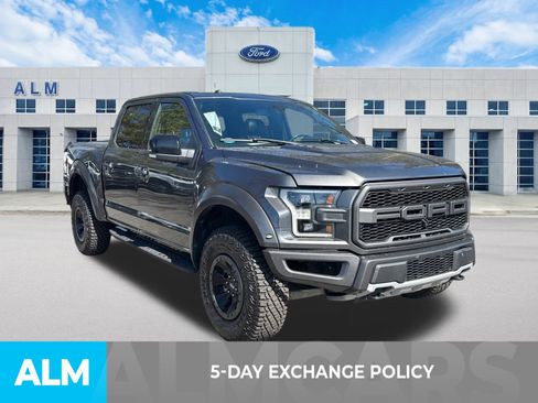 Used 2017 Ford F150 Raptor w/ Equipment Group 802A Luxury image 4