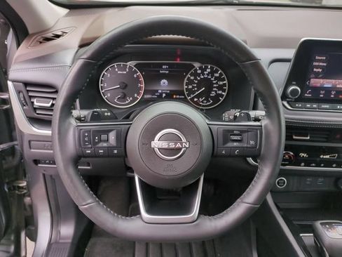 Used 2022 Nissan Rogue S AWD/4WD image 14
