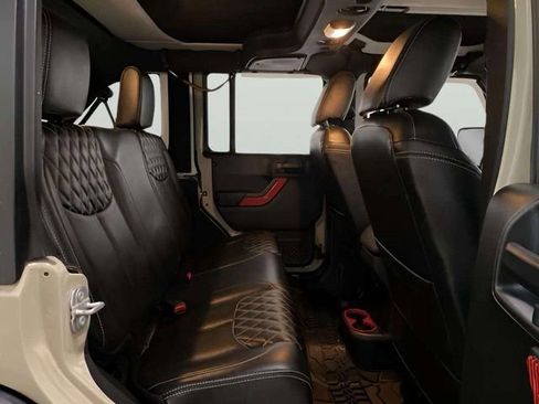 Used 2018 Jeep Wrangler Unlimited Sport S image 64