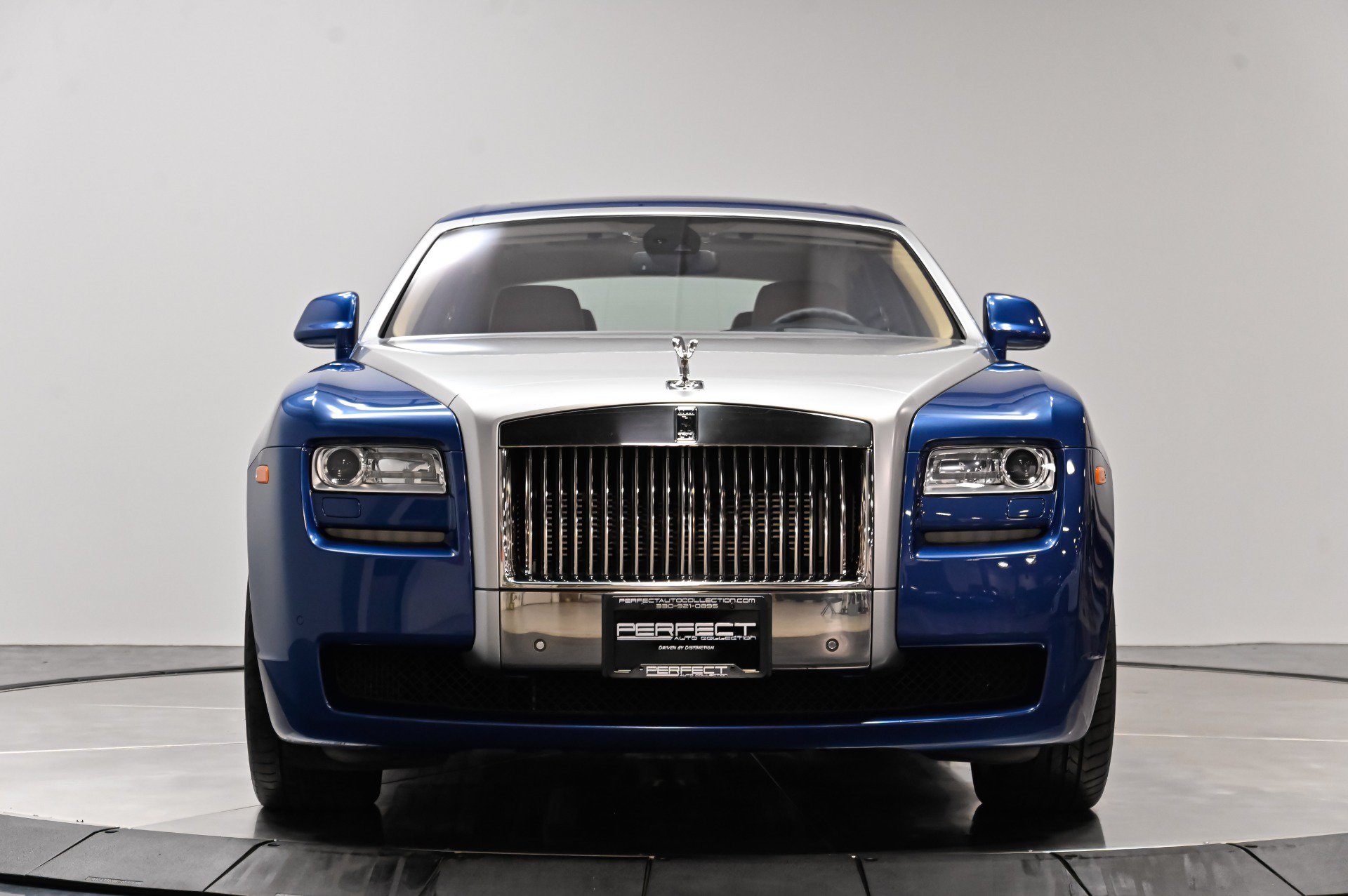 Used 2012 Rolls-Royce Ghost RWD image 23