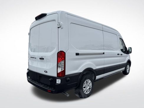 New 2026 Ford Transit 250 148 Medium Roof image 28