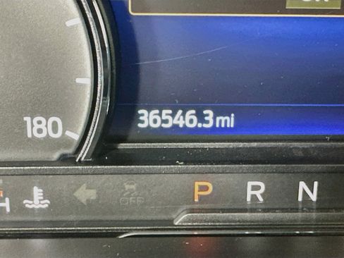 Used 2021 Ford Escape SE FWD image 19