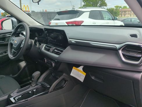 Used 2026 Chevrolet TrailBlazer LT w/ Driver Confidence Package image 27