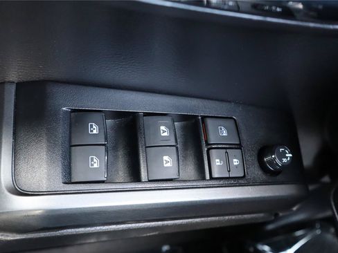 Used 2023 Toyota Tacoma TRD Sport AWD/4WD image 14