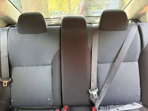 Used 2025 Nissan Versa SV FWD image 32