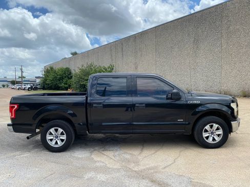 Used 2015 Ford F150 XLT image 8