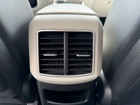 Used 2023 Kia Sportage EX FWD image 12